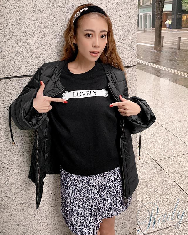 武藤静香様着用のカチューシャとピアスはどこの？？Radyから待望