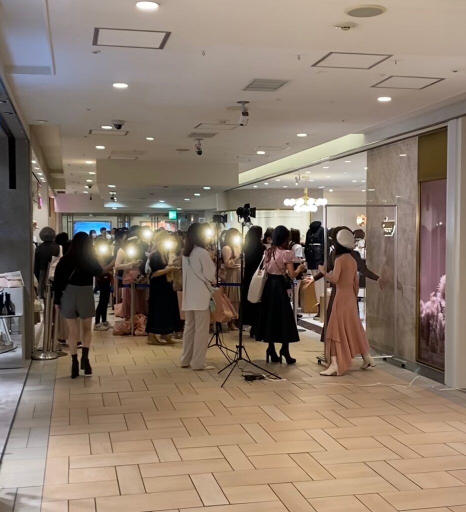 Eimyistoireのルミネエスト新宿店がリニューアルオープン オープン初日の今日の様子 Ms2300blog